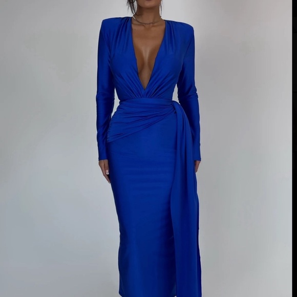 Dresses & Skirts - Dress